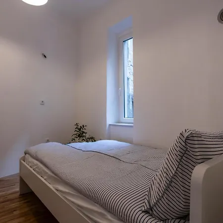 Black & White Delight *