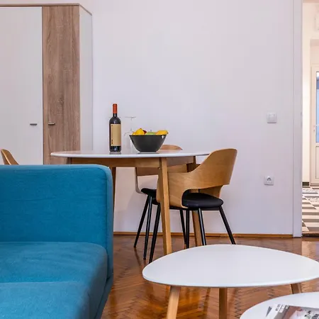 Black & White Delight