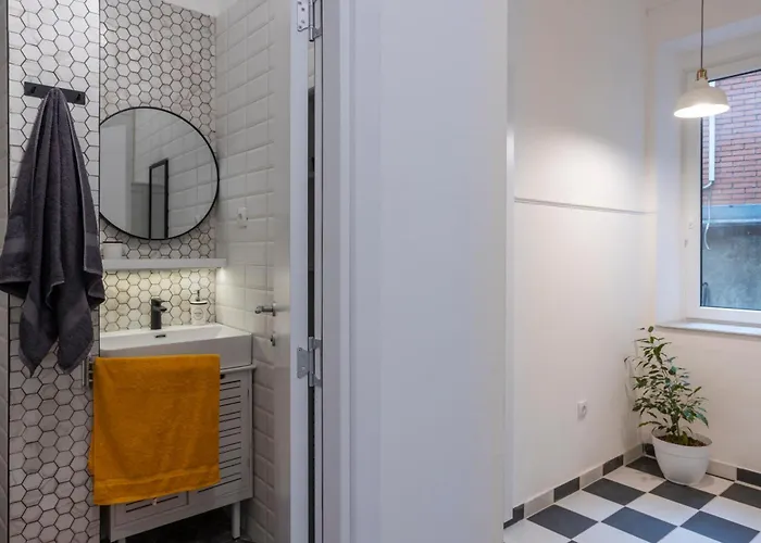 Black & White Delight *