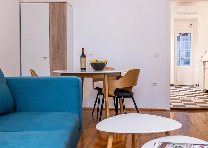 Black & White Delight