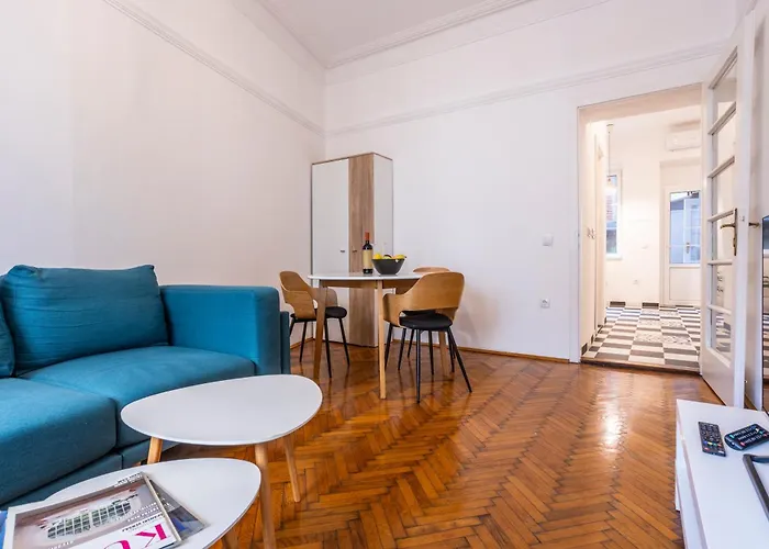 Apartament Black & White Delight *